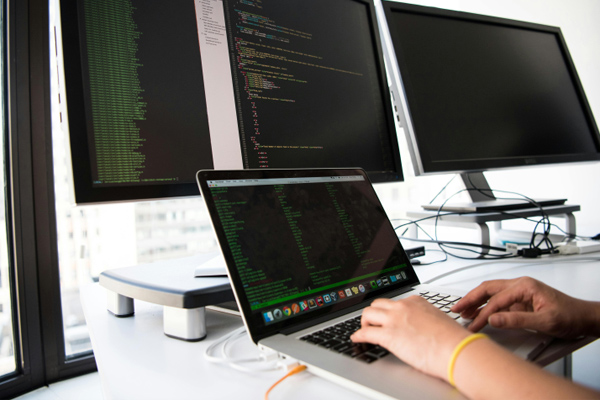 今年的《政府工作報(bào)告》定下了哪些目標(biāo)與計(jì)劃？:重慶勝帥實(shí)業(yè)有限公司推薦